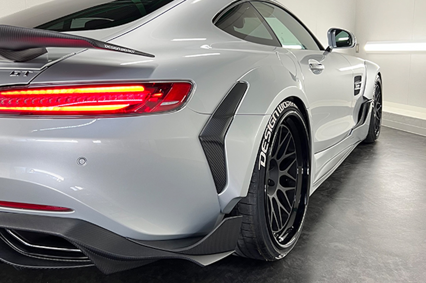 メルセデス AMG-GT